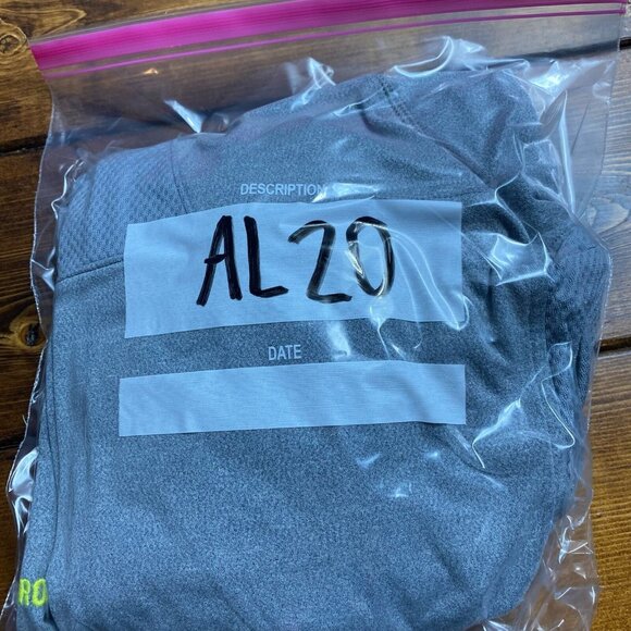 Abercrombie and Fitch men’s ¼ zip gray pullover thumb holes size Medium - Picture 11 of 11